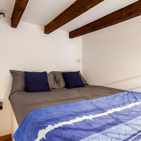 Luxury Loft On The Duomo Wifi & Netflix Apartment Milan Bagian luar foto