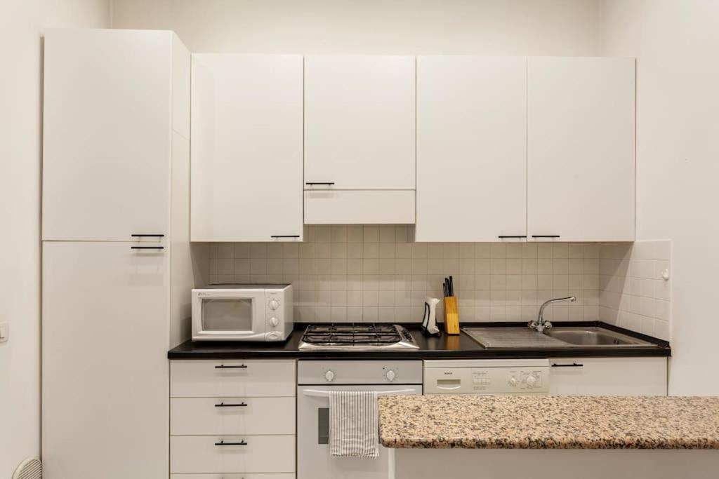 Luxury Loft On The Duomo Wifi & Netflix Apartment Milan Bagian luar foto